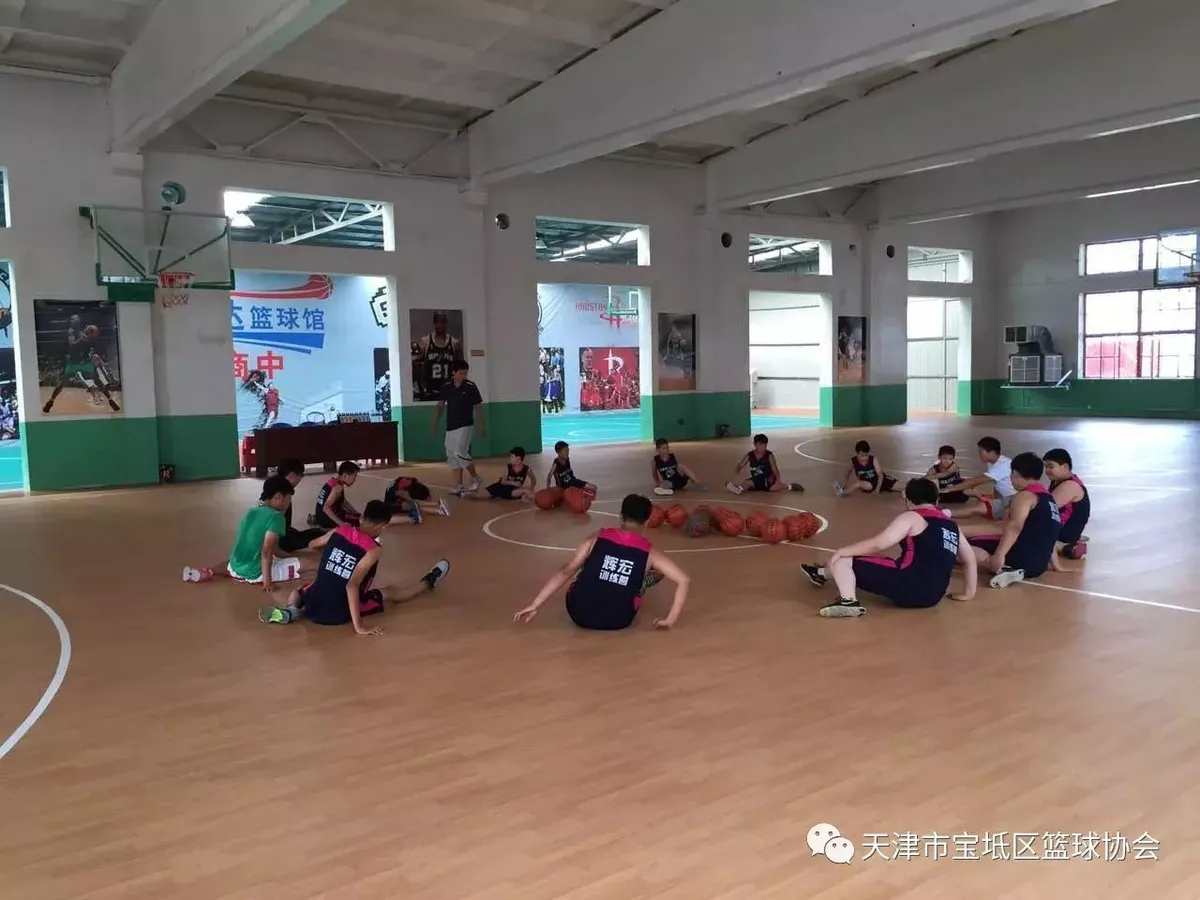 通过哪些训练方法可以有效提高篮球耐力?_0